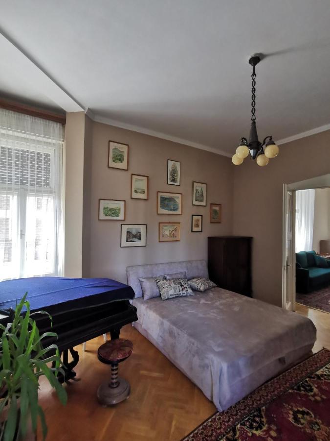 Antikvilla Apartman Σέγκεντ Εξωτερικό φωτογραφία